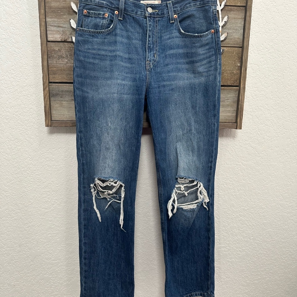 Levi’s Low‎ Pro Straight Distressed Blue Jeans Ladies size 29